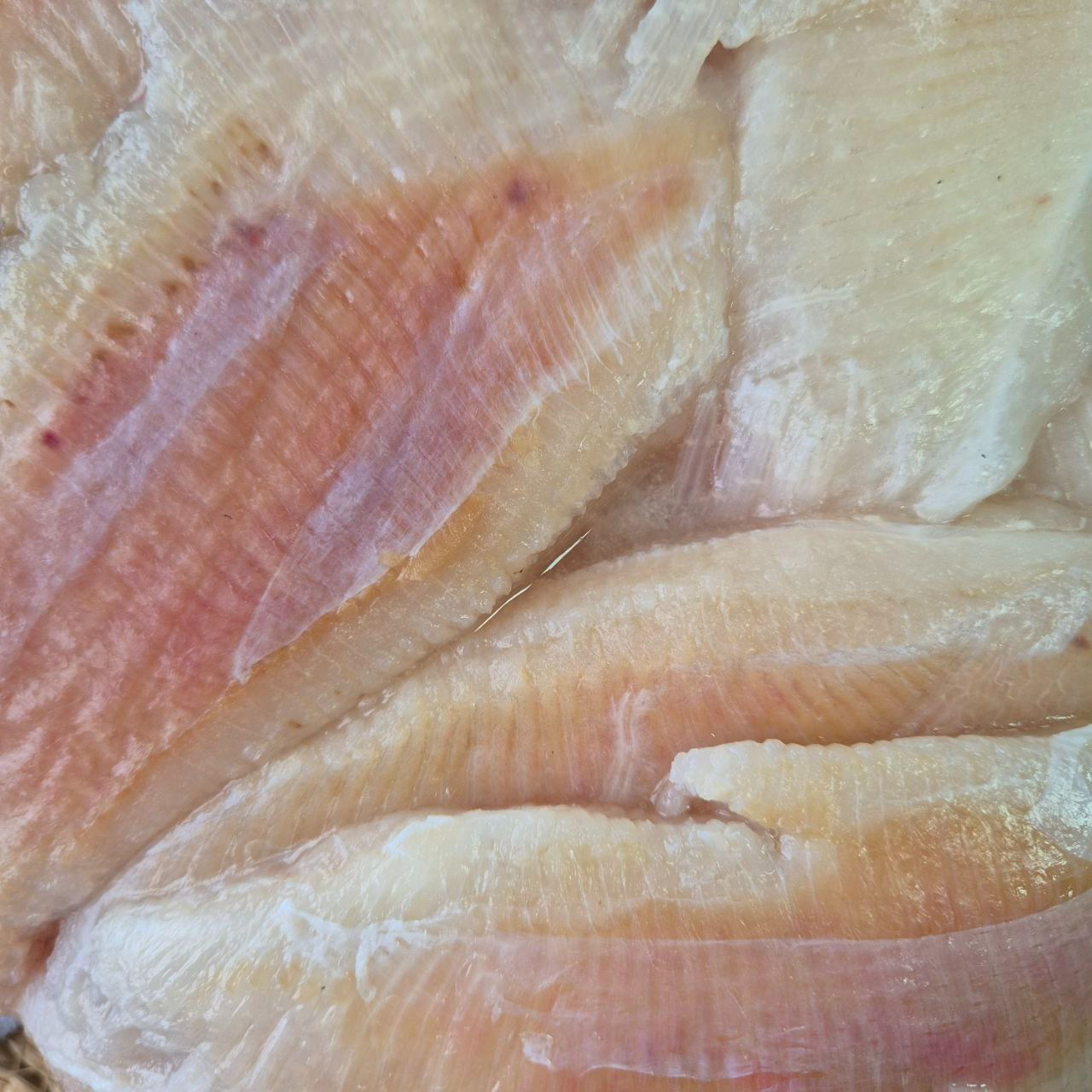 Крылья ската мороженые, без кожи, вес упаковки 4 кг