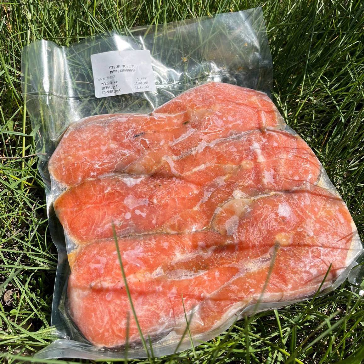 Стейки форели маринованные, вес упаковки 1-1,3 кг