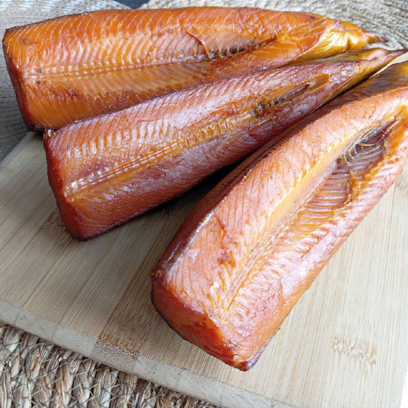 Спинки форели холодного копчения