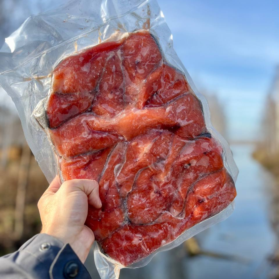 Стейки форели мороженые, потрошённые (упаковка 2 кг)